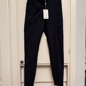 Quince Black Leggings